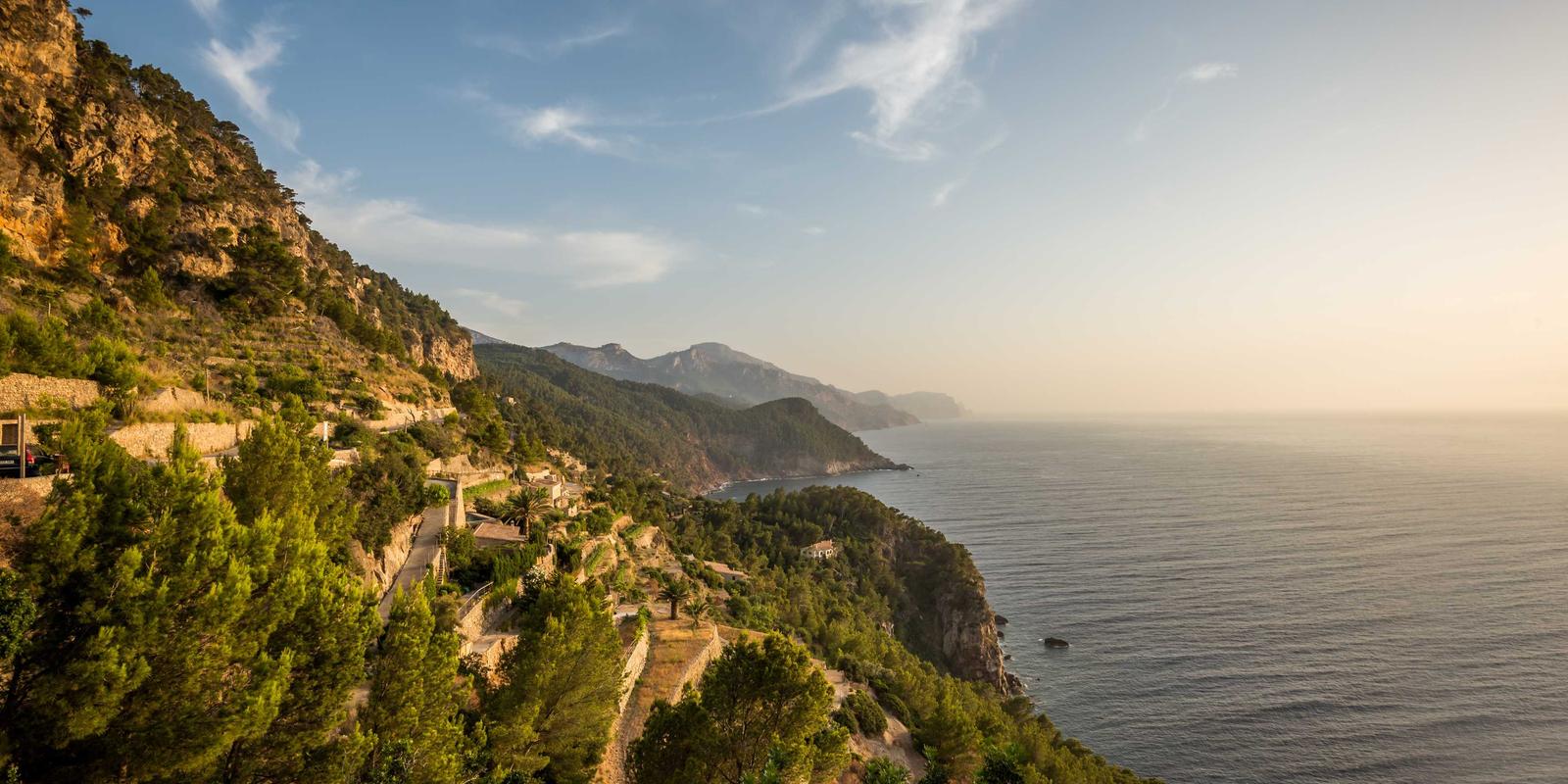 Santorini Cliffside Retreat & Spa